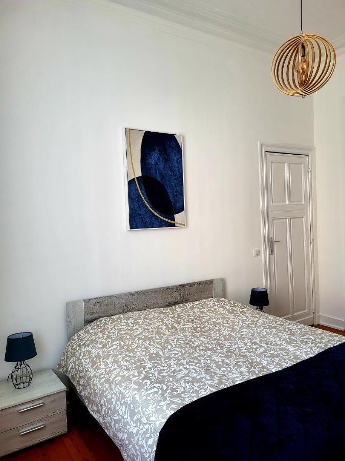 Brussels Bed & Blockchain Private Rooms With Shared Bathroom Etterbeek Экстерьер фото