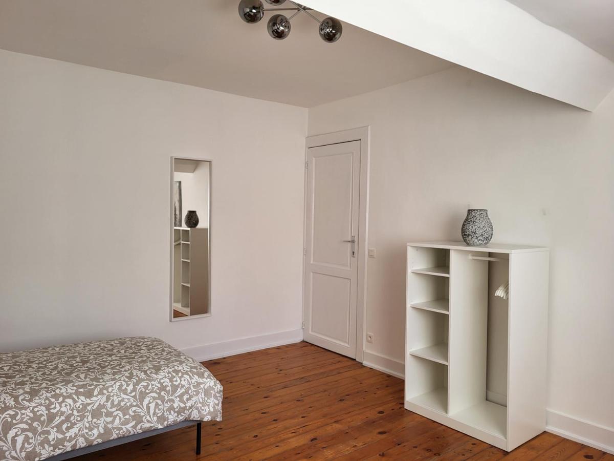 Brussels Bed & Blockchain Private Rooms With Shared Bathroom Etterbeek Экстерьер фото